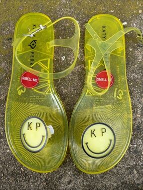 Katy Perry Collections Yellow Jelly Sandals - The GELI